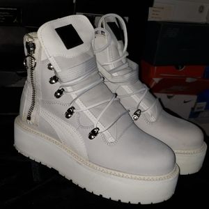 Fenty puma by Rihanna leather platform sneaker boo